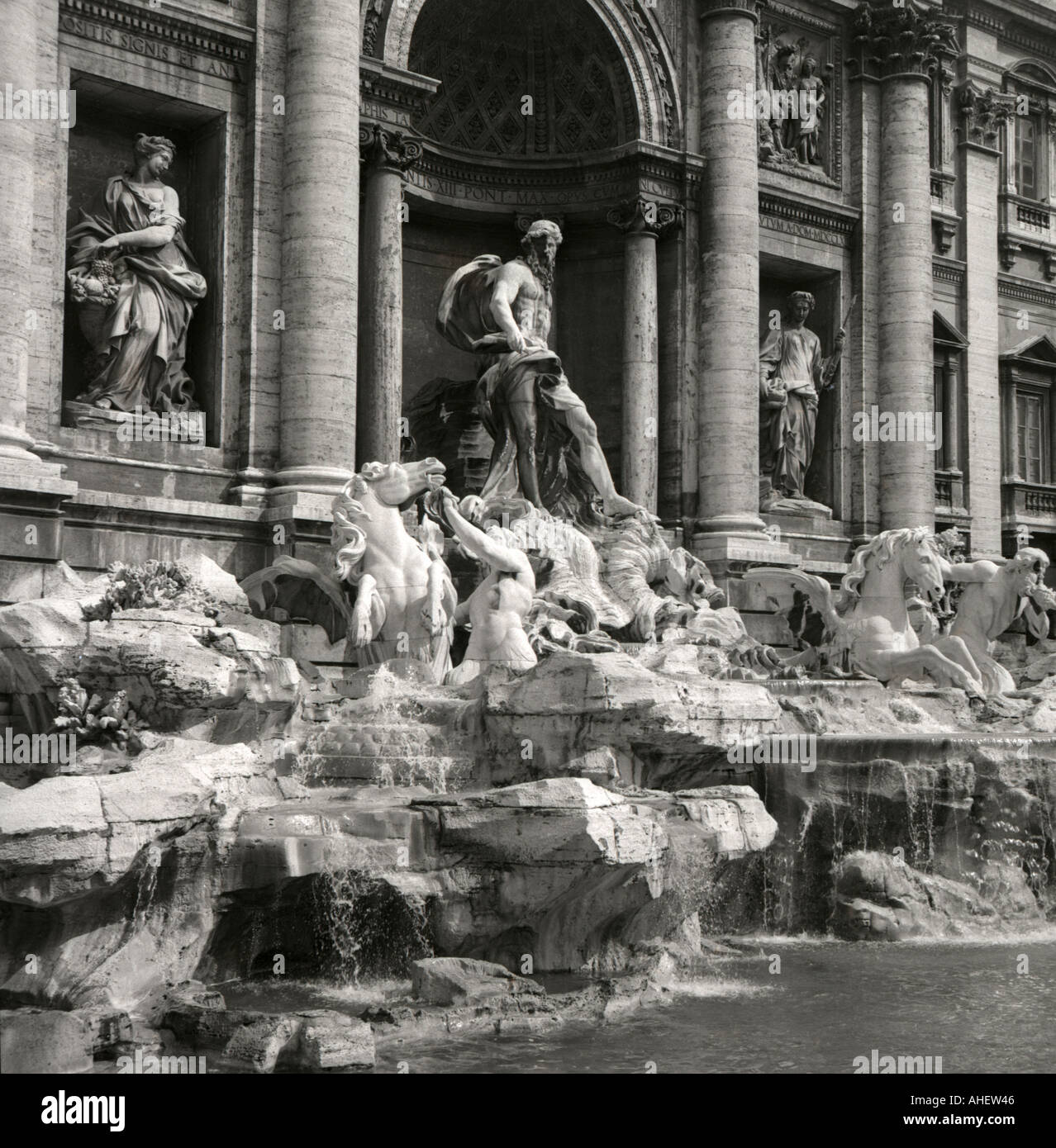 Three coins in the fountain hires stock photography and images Alamy