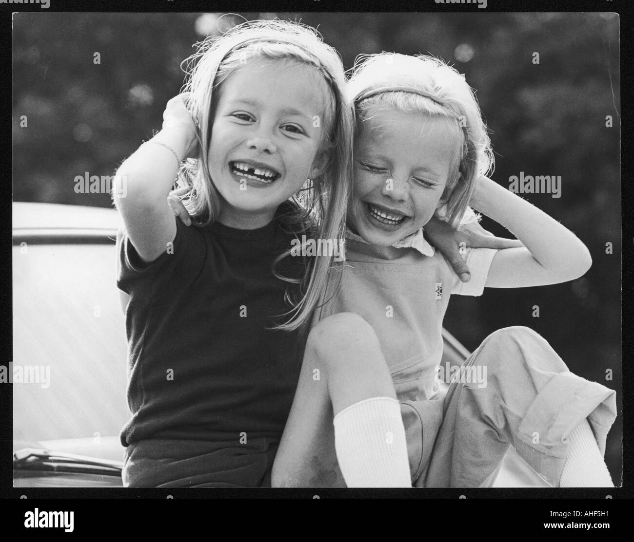 Non Identical Twins High Resolution Stock Photography And Images Alamy Non Identical Twins High Resolution Stock Photography And Images Alamy
