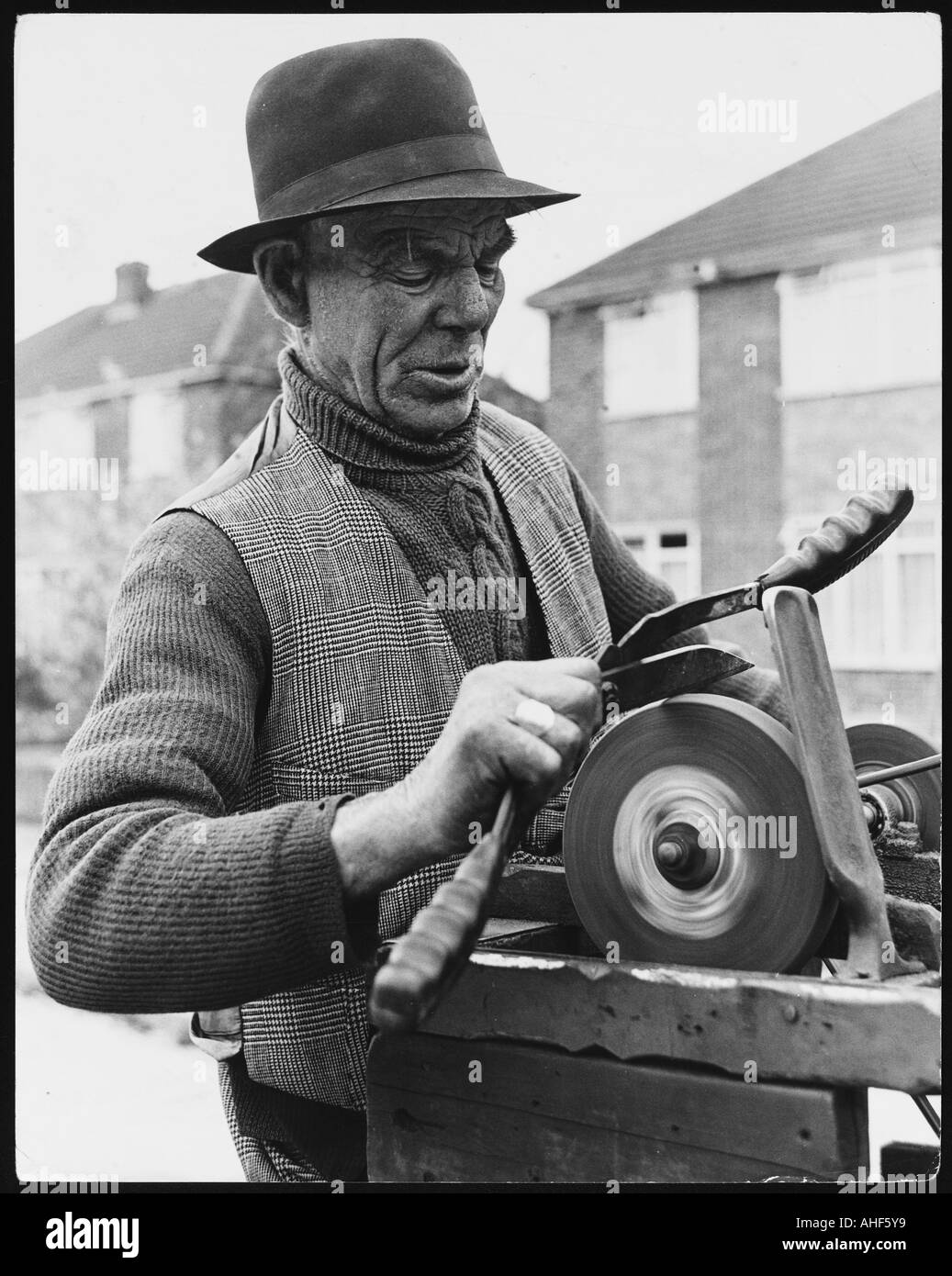 Sharpening grinder Black and White Stock Photos & Images Alamy