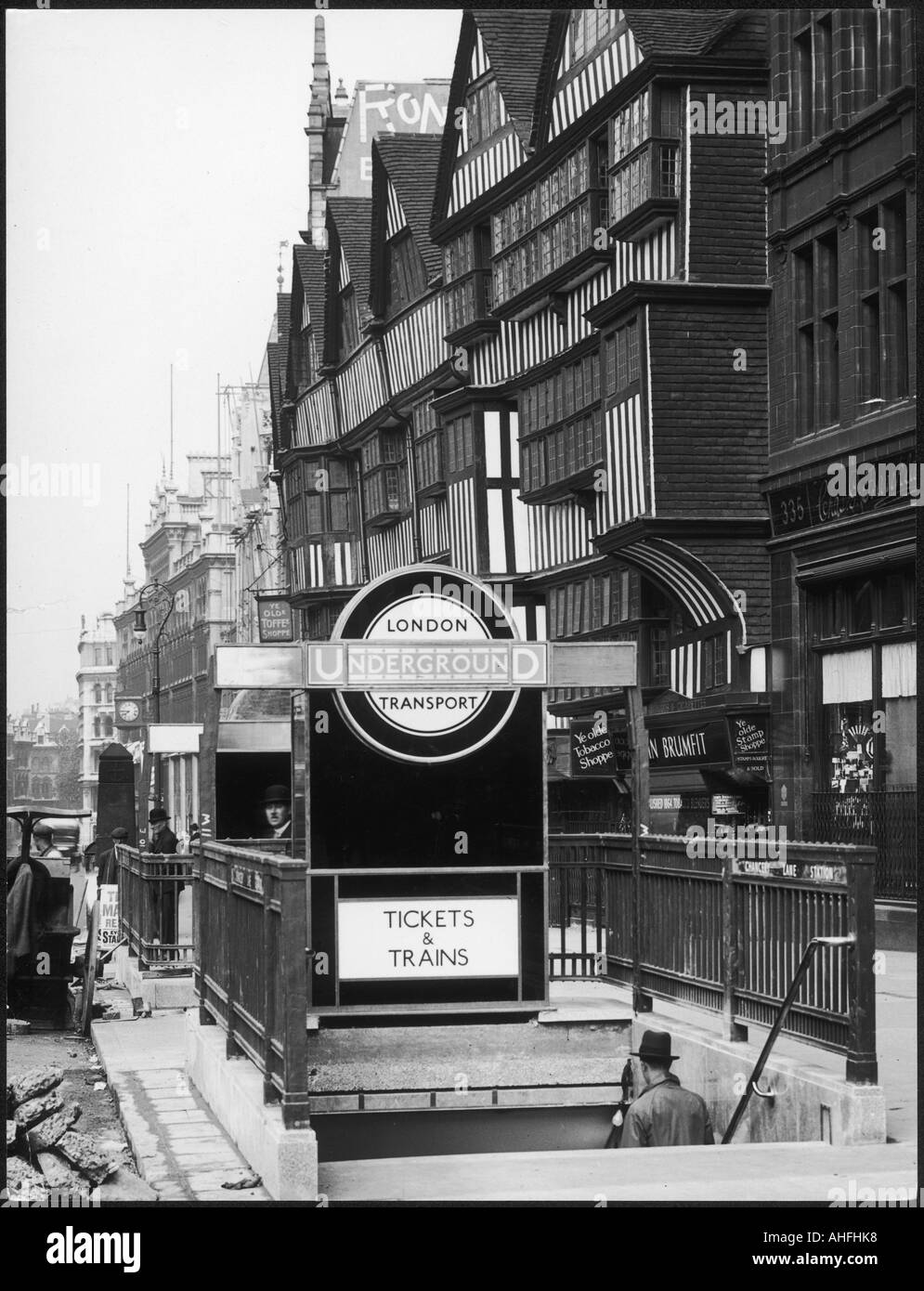London underground 1930s hires stock photography and images Alamy