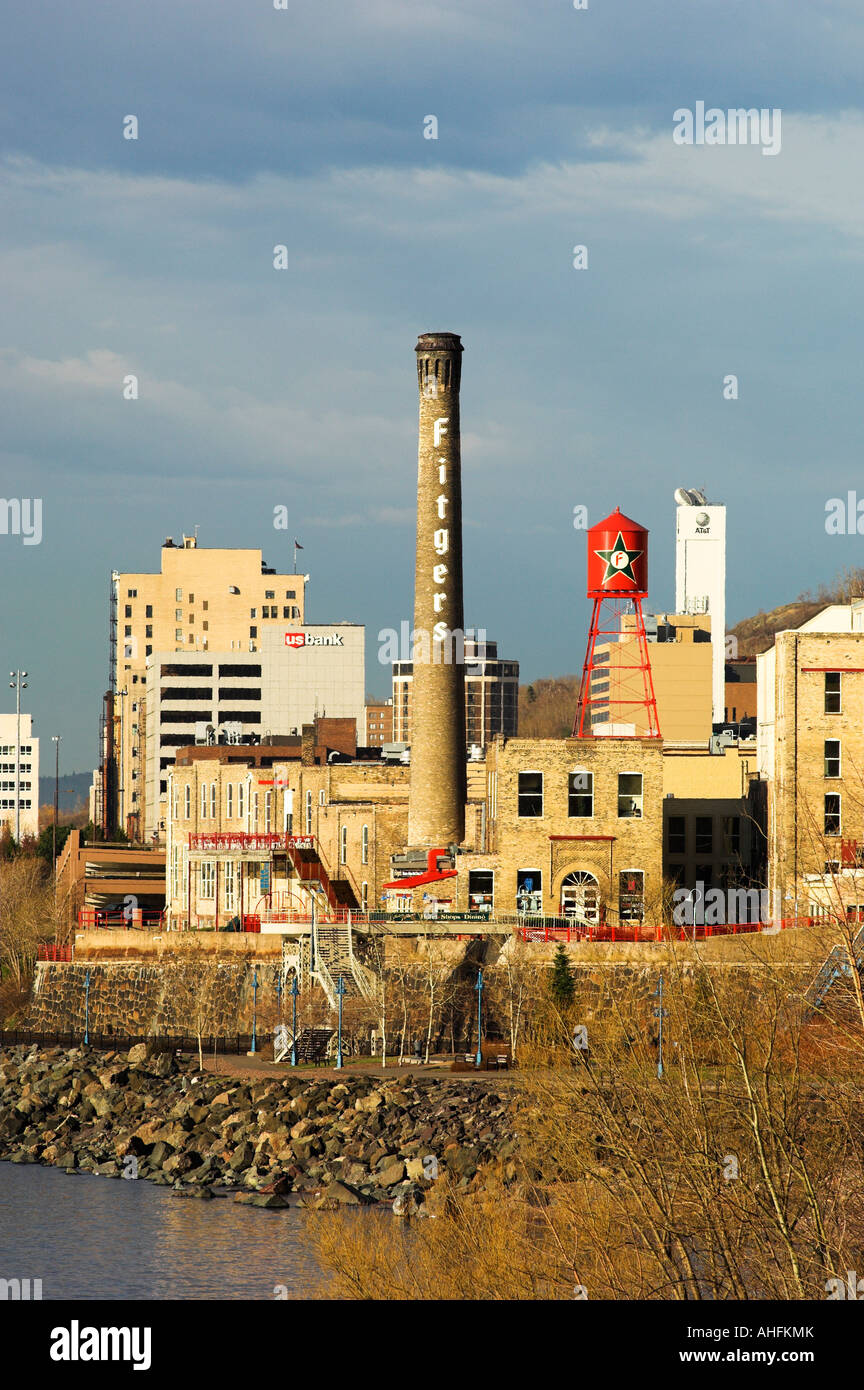 Fitgers Brewery And Downtown Duluth Minnesota In Morning Light AHFKMK 