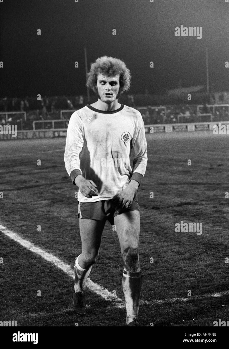 football, Bundesliga, 1971/1972, Rot-Weiss Oberhausen versus 1. FC Kaiserslautern 2:5, Niederrhein Stadium in Oberhausen, football player, Uwe Kliemann (RWO) Stock Photo