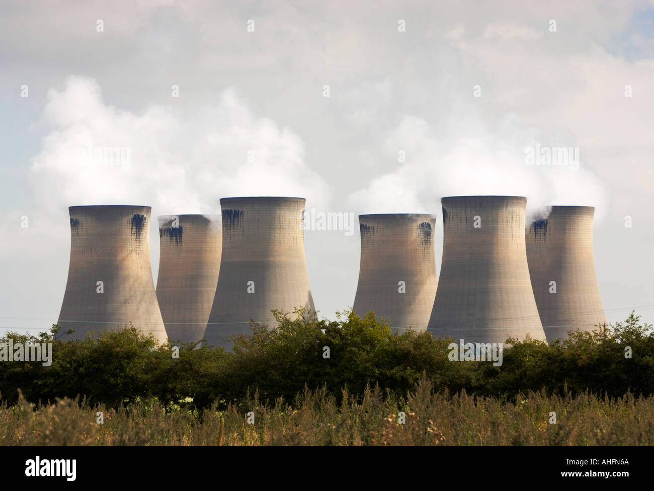 Cooling towers at Drax power station near Selby, North Yorkshire, England, UK Stock Photo
