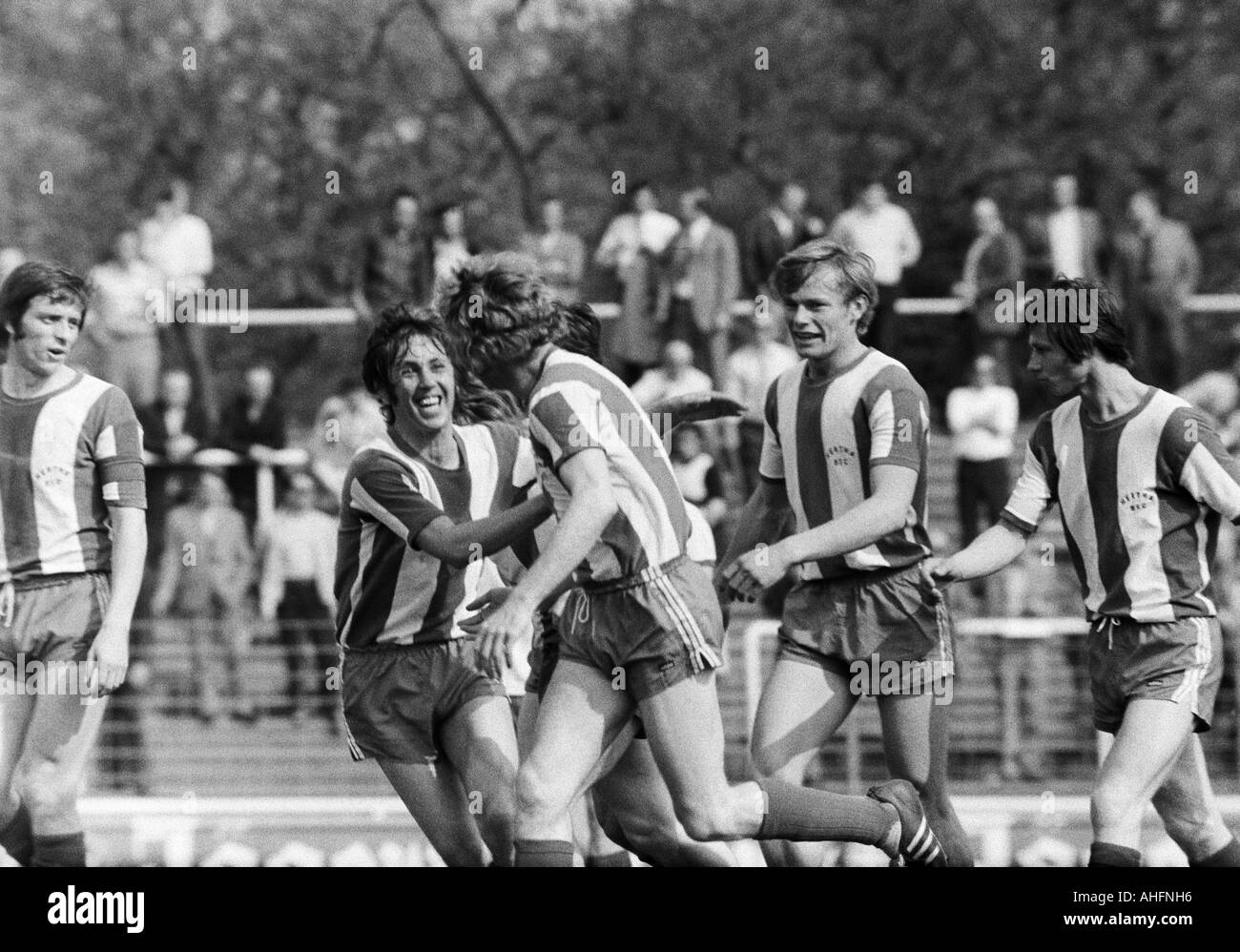 football, Bundesliga, 1971/1972, Niederrhein Stadium in Oberhausen, Rot