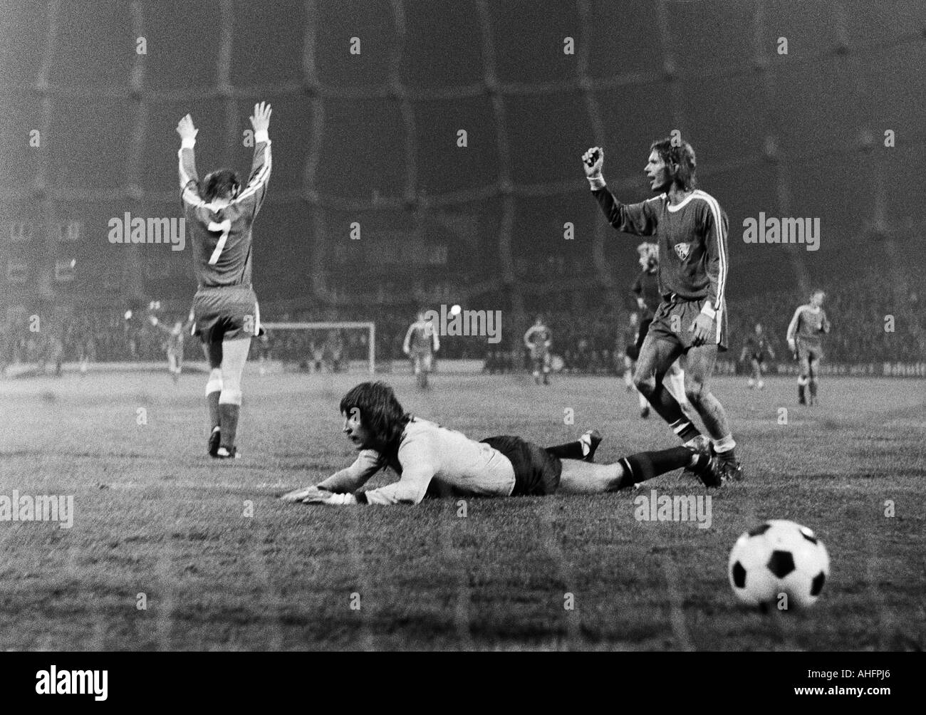 football, Bundesliga, 1972/1973, VfL Bochum versus Hanover 96 2:0, Stadium at the Castroper Strasse in Bochum, scene of the match, disallowed goal to Bochum, a Bochum player (7) and Hans Juergen Koeper (Bochum) right rejoice to early, keeper Franz Josef P Stock Photo