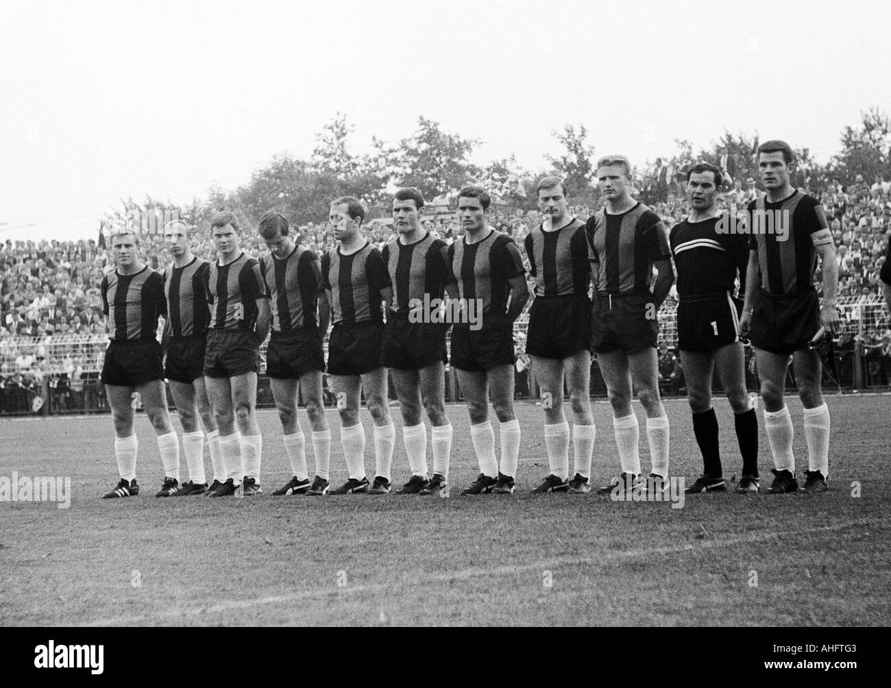 football, Regionalliga 1967/1968, promotion match to the Bundesliga 1968/1969, Bayer Leverkusen versus TuS Neuendorf 1:1, Ulrich Haberland Stadium in Leverkusen, team photograph, shot of the Neuendorf team, f.l.t.r. Guenter Funke, Bernd Vogtmann, Helmut H Stock Photo