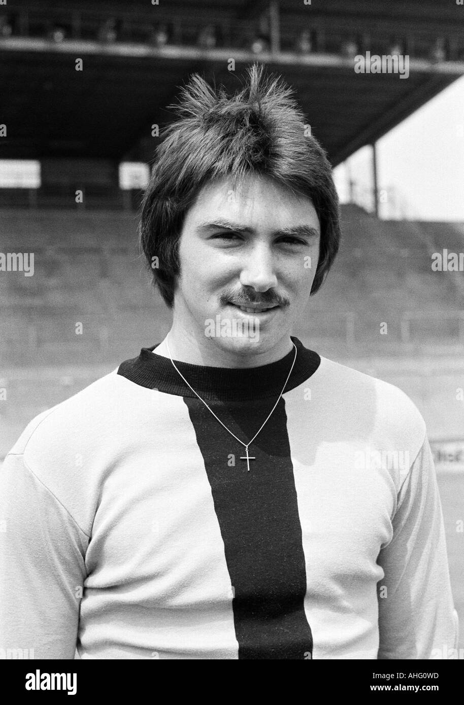 football, Bundesliga, Borussia Moenchengladbach, presentation of the team for the new saison 1975/1976, press photo shooting, portrait of keeper Hans Jakob Klingen Stock Photo