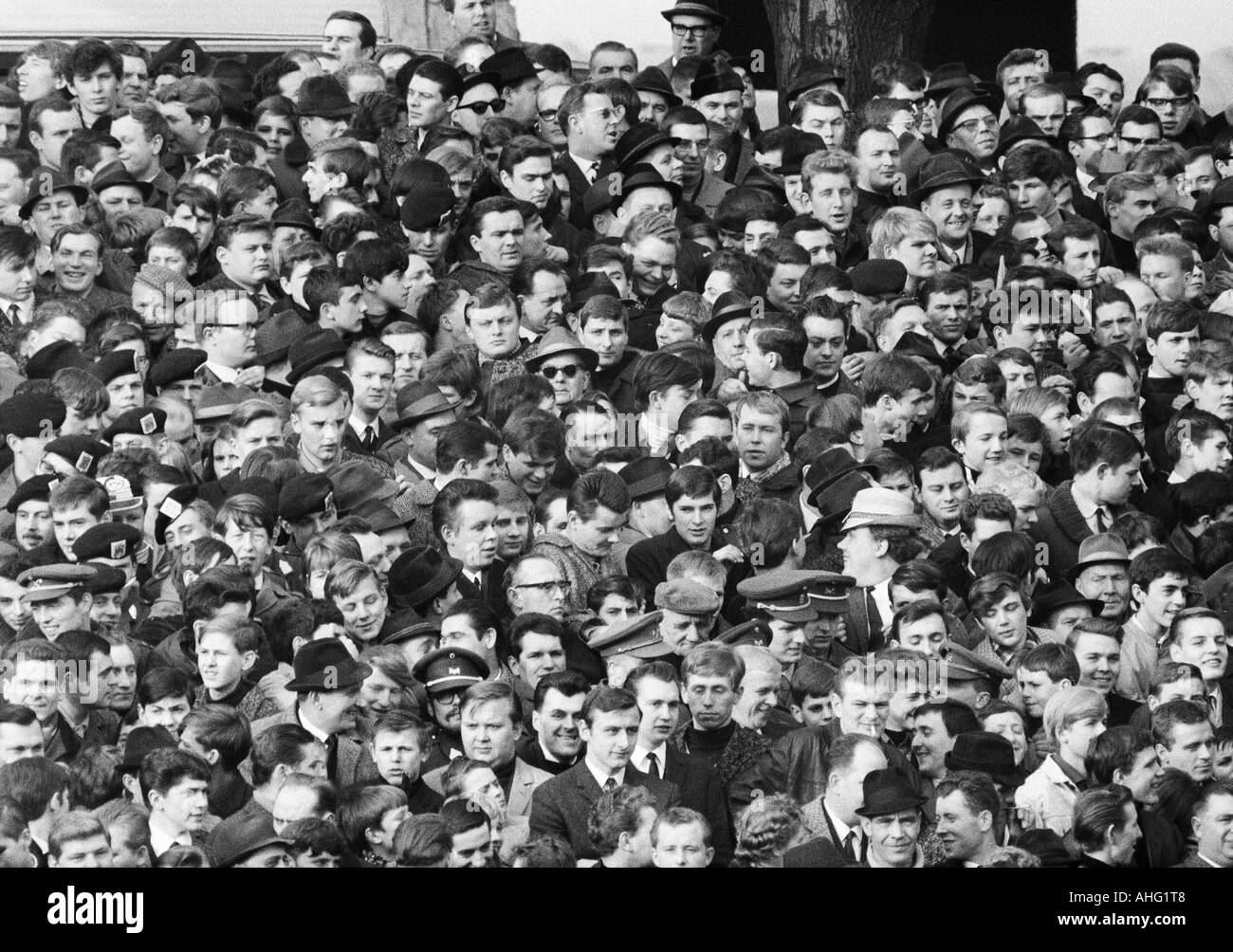 football, Bundesliga, 1966/1967, Borussia Dortmund versus Borussia Moenchengladbach 3:2, Stadium Rote Erde in Dortmund, crowd of spectators, completely full stadium Stock Photo