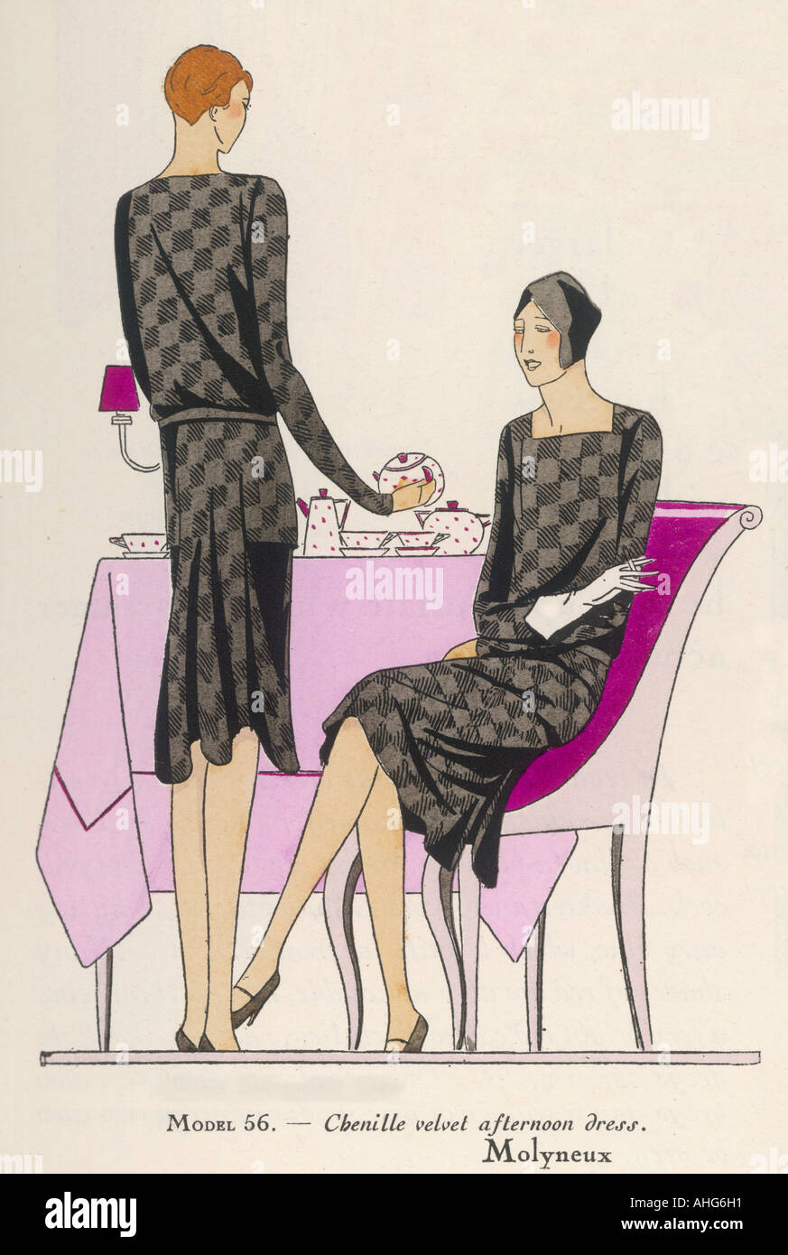 Ladies drinking afternoon tea hi-res stock photography and images - Alamy