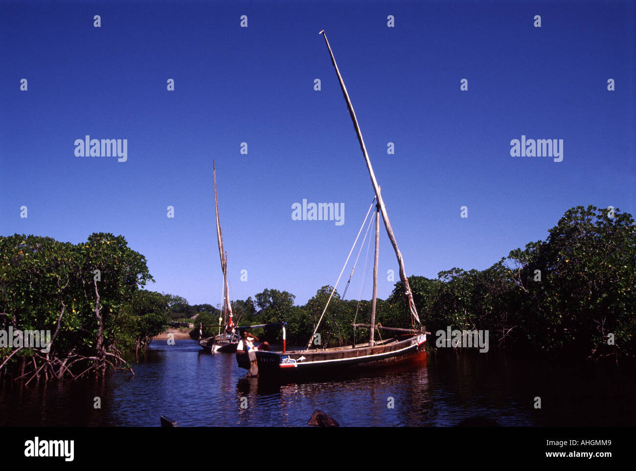 dhow lamu kenya Stock Photo Alamy