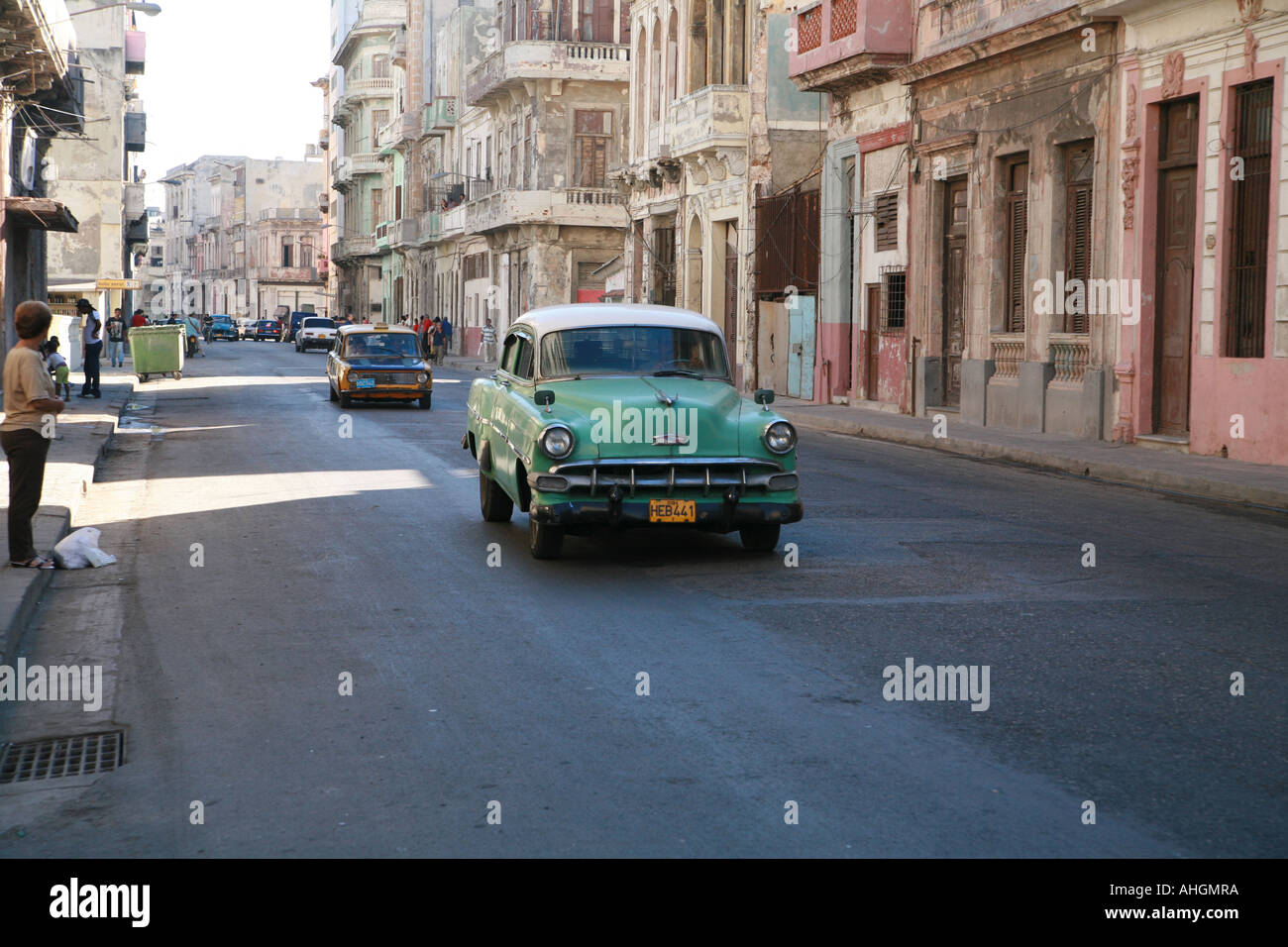 Cuba havana old car street scene Stock Photo - Alamy