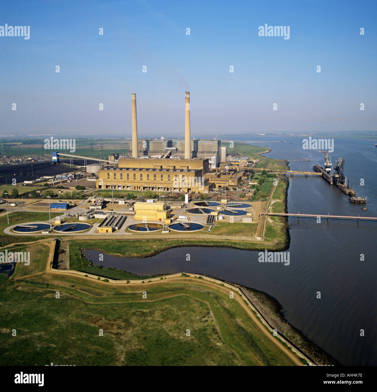 Tilbury power station hi-res stock photography and images - Alamy