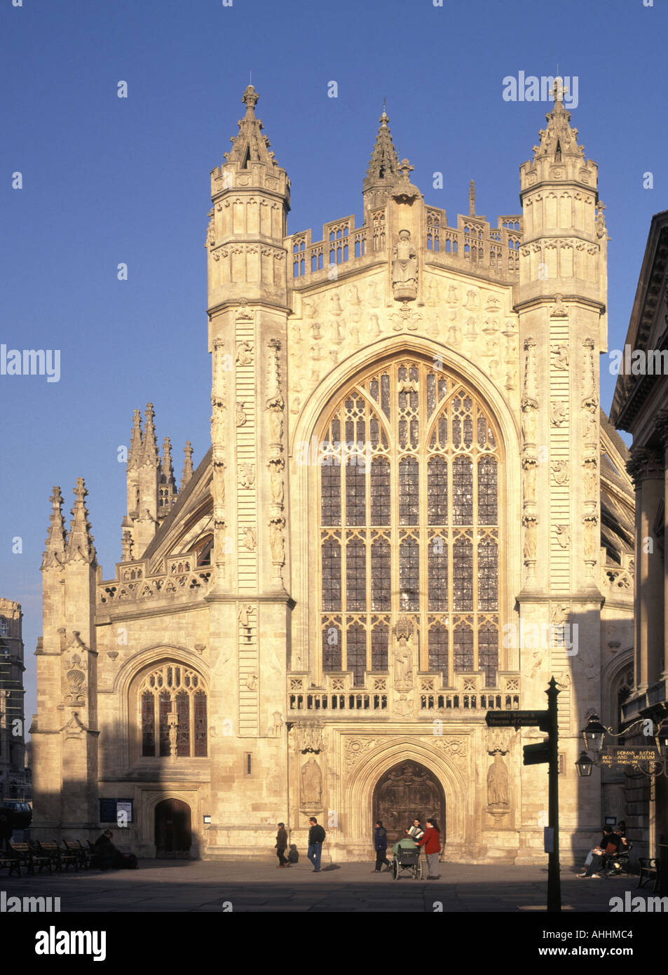 Bath abbey west front with roman baths sign Stock Photo - Alamy
