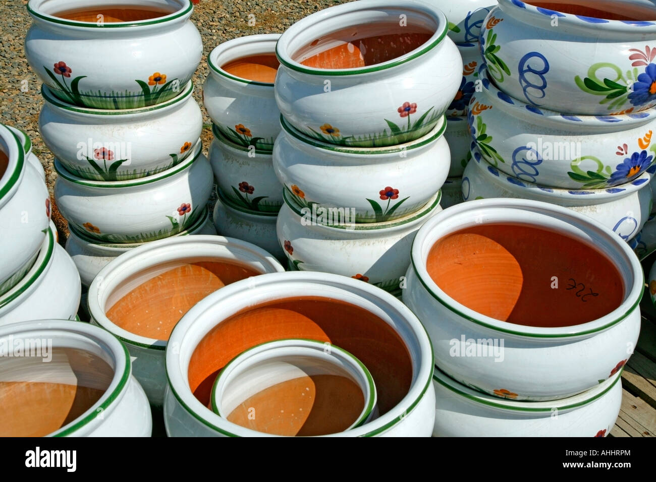 Pottery Red Color Red clay pottery hi-res stock photography and images - Alamy