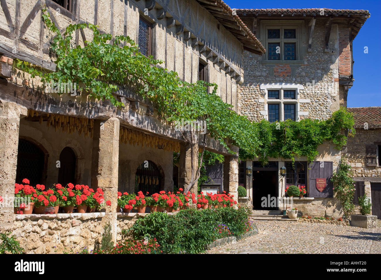 Ain café hi-res stock photography and images - Alamy