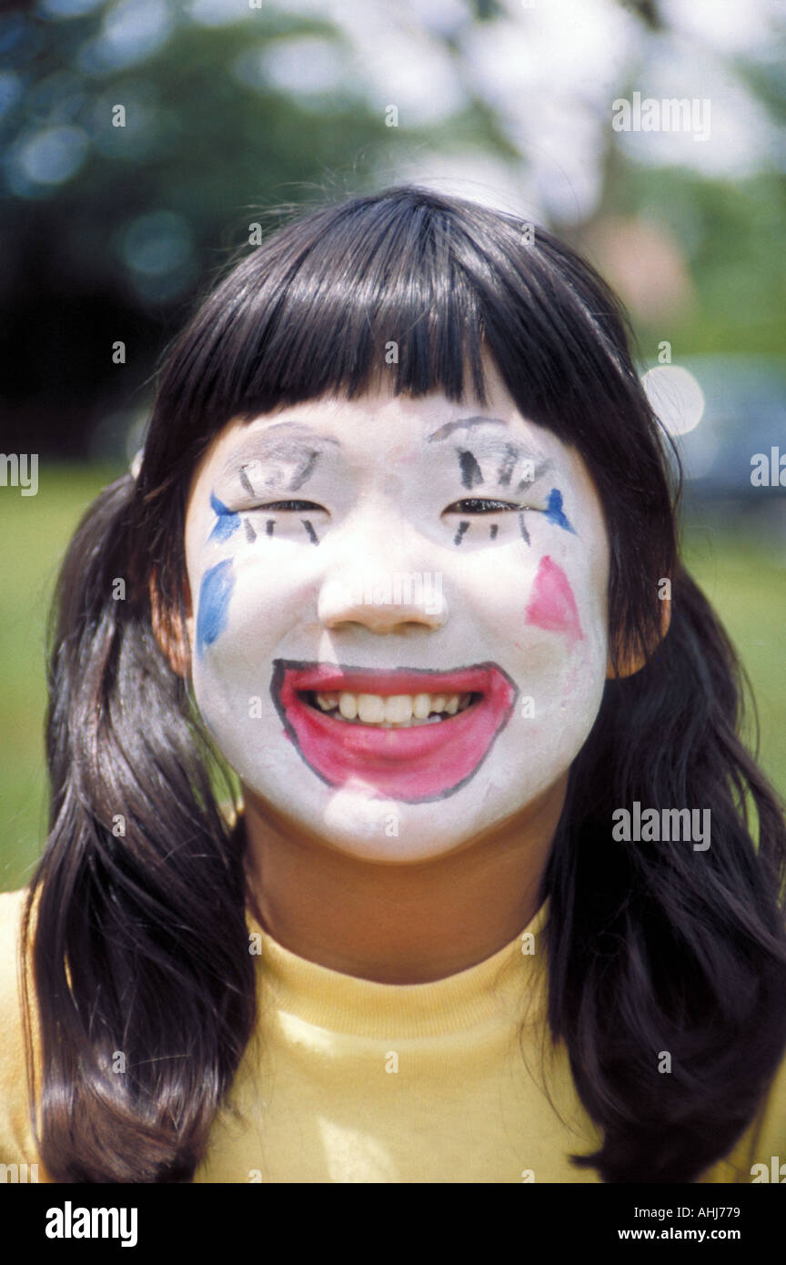 Face paint clown hi-res stock photography and images - Alamy