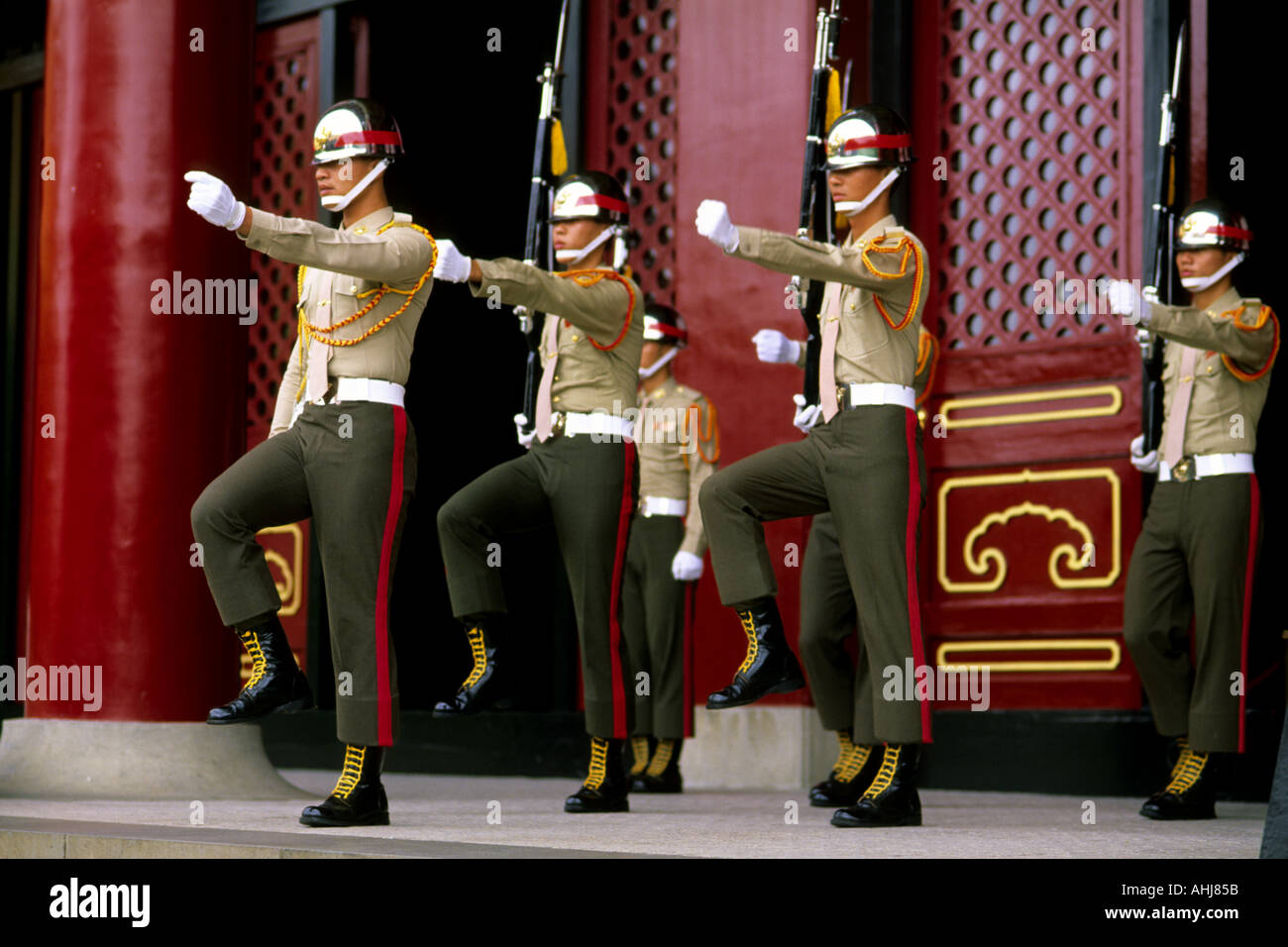 Taipei martyrs shrine hi-res stock photography and images - Alamy