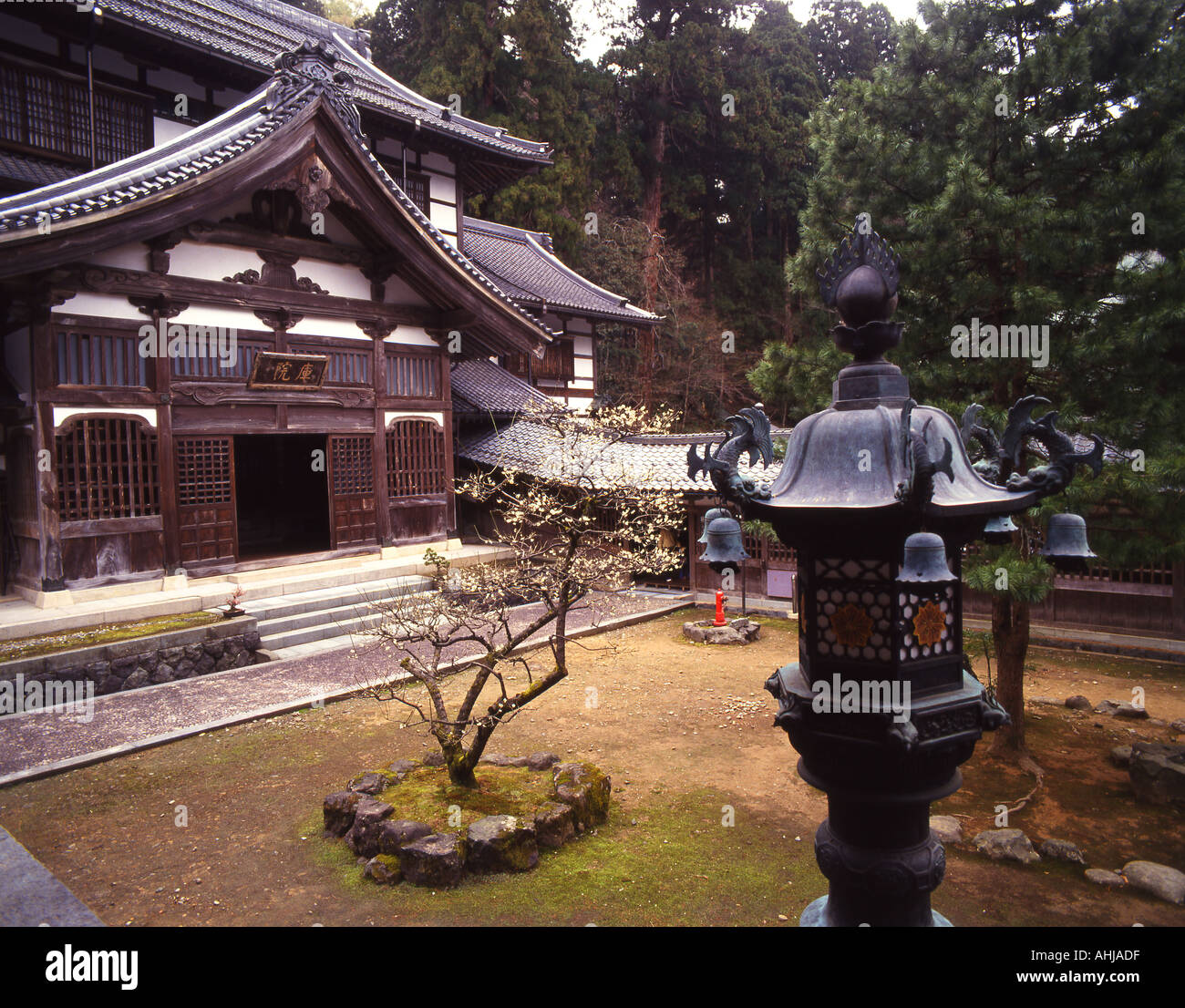 Japan Eihei ji temple Stock Photo Alamy