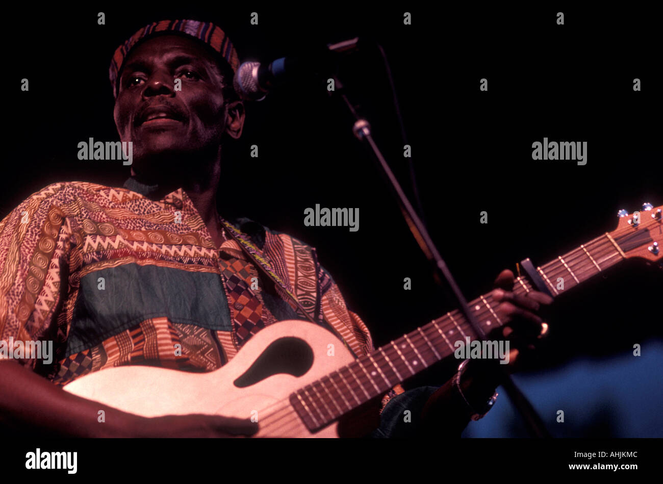oliver-mtukudzi-hi-res-stock-photography-and-images-alamy