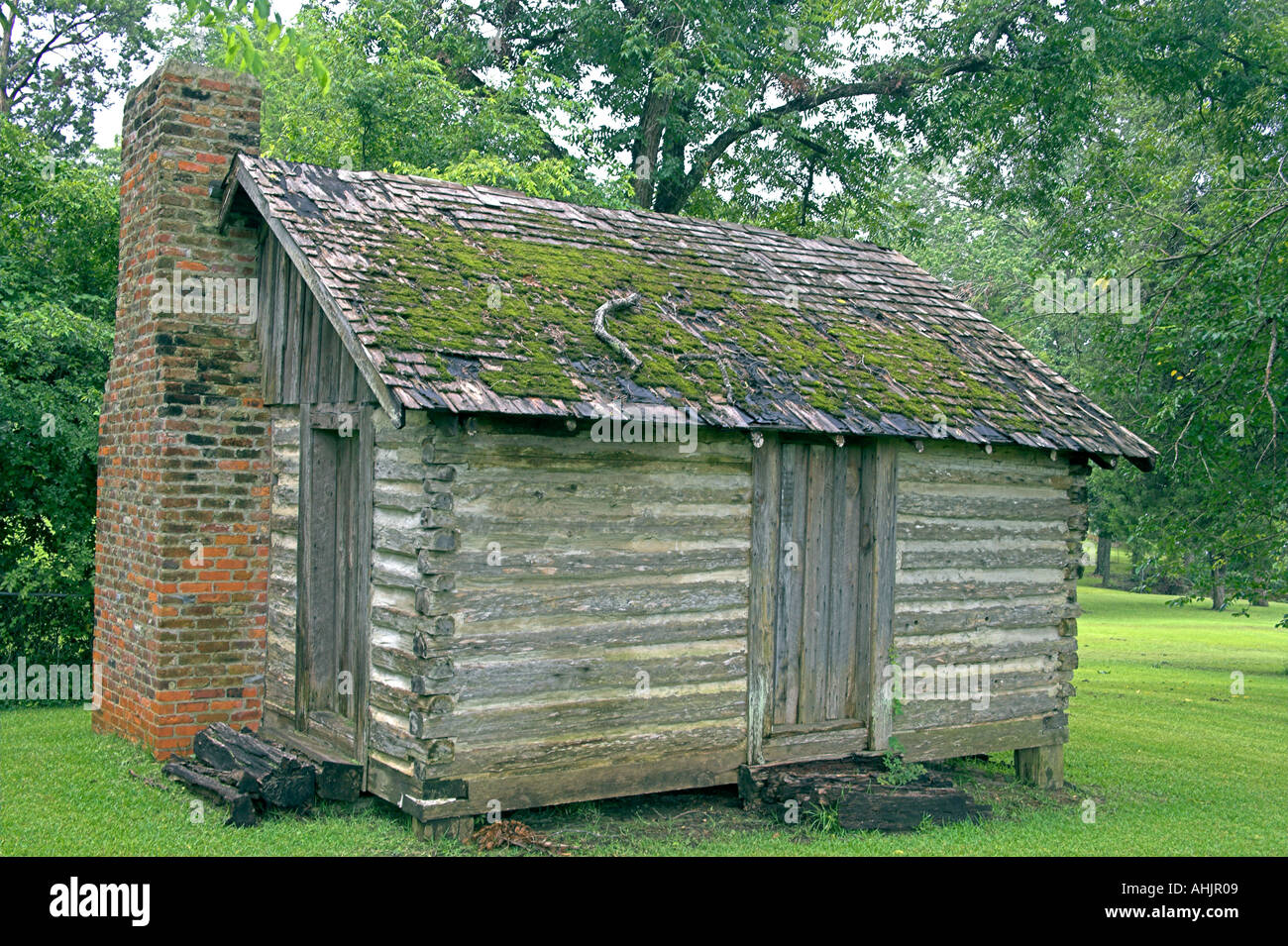 slaves houses Mississippi Stock Photo - Alamy