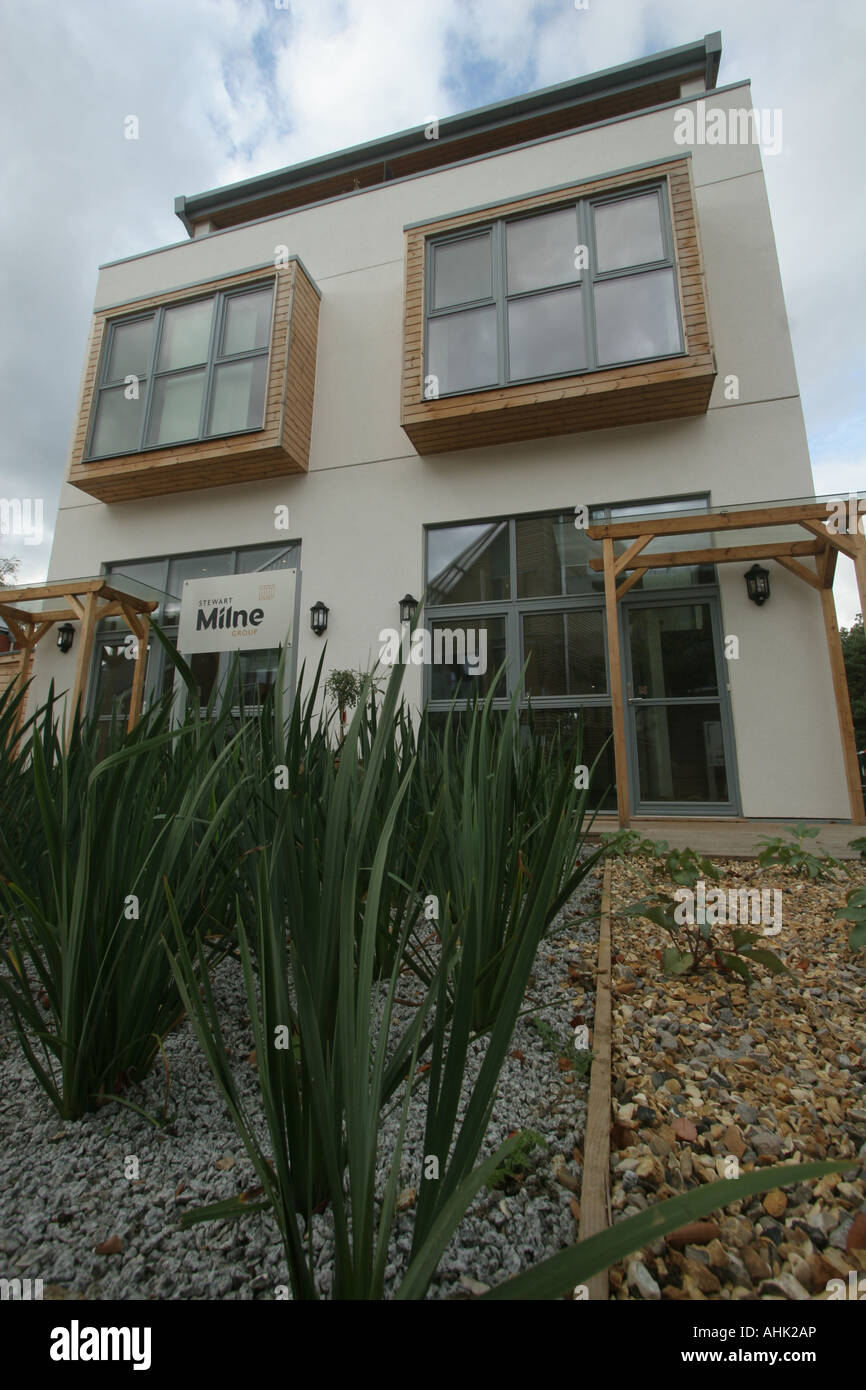 Timber frame eco homes uk hi-res stock photography and images - Alamy