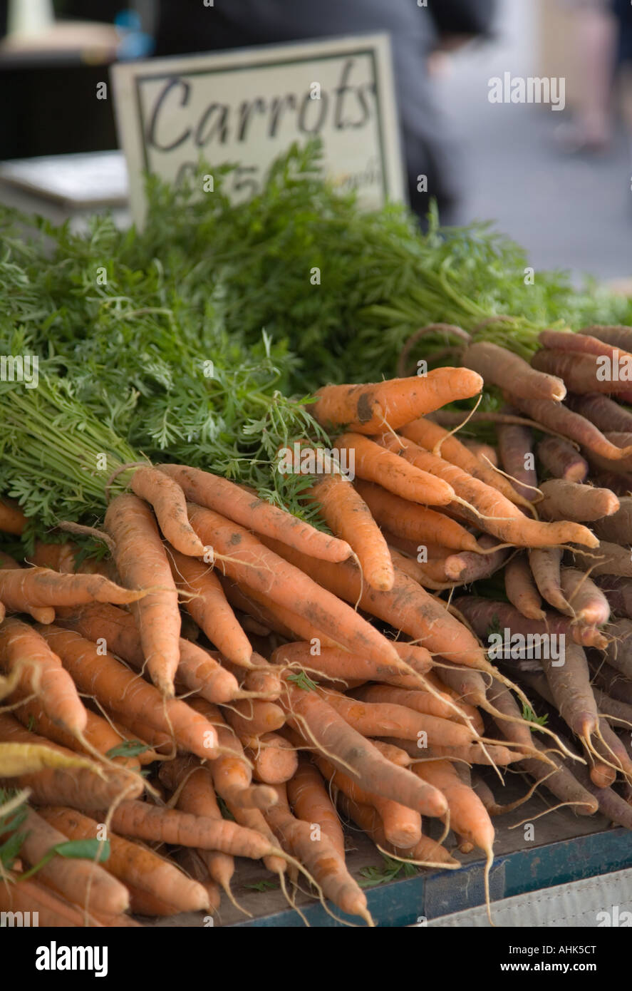 Carrots at the Hampshire Farmers Market in Winchester Stock Photo