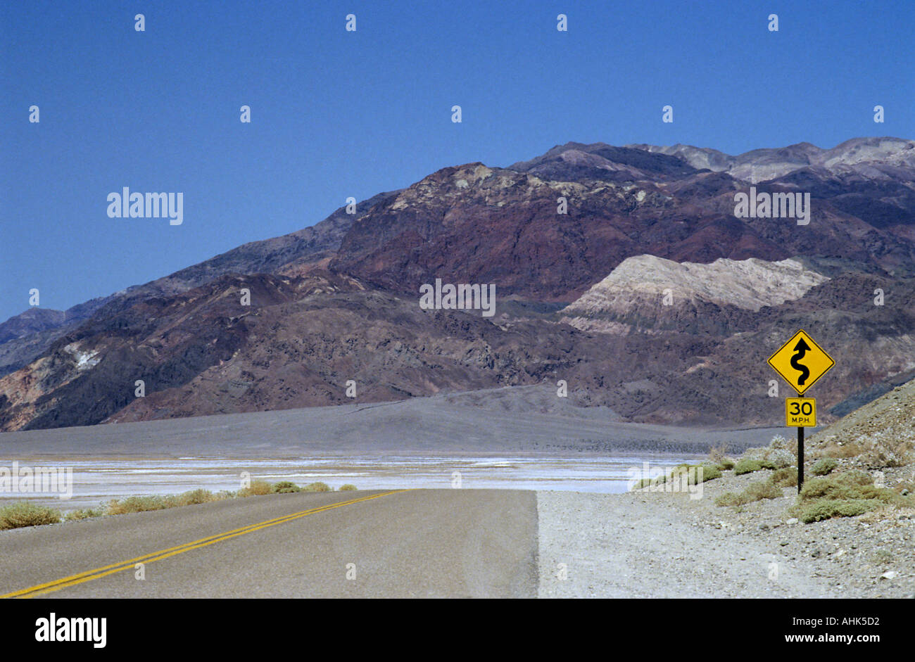 Death valley road sign hi-res stock photography and images - Alamy
