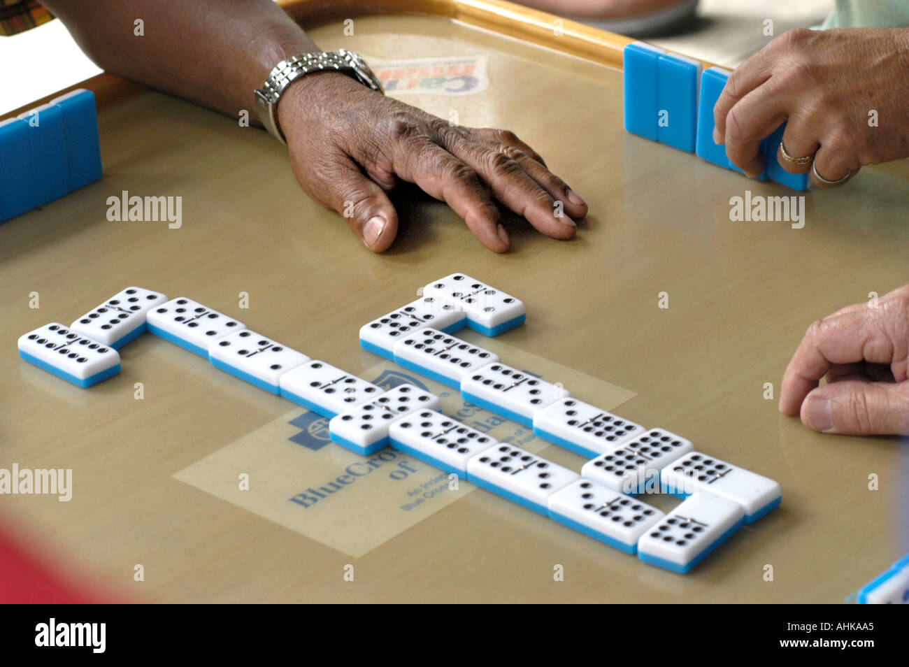 Spanish Men Playing Dominoes In High Resolution Stock Photography And Images Alamy Spanish Men Playing Dominoes In High Resolution Stock Photography And Images Alamy