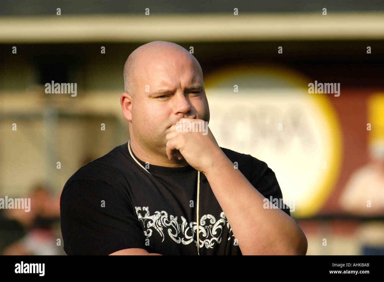 coach shaved head Coach shaved head