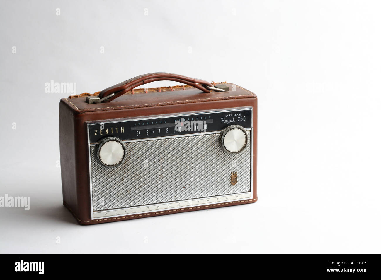 Vintage Transistor radio for AM Stock Photo - Alamy