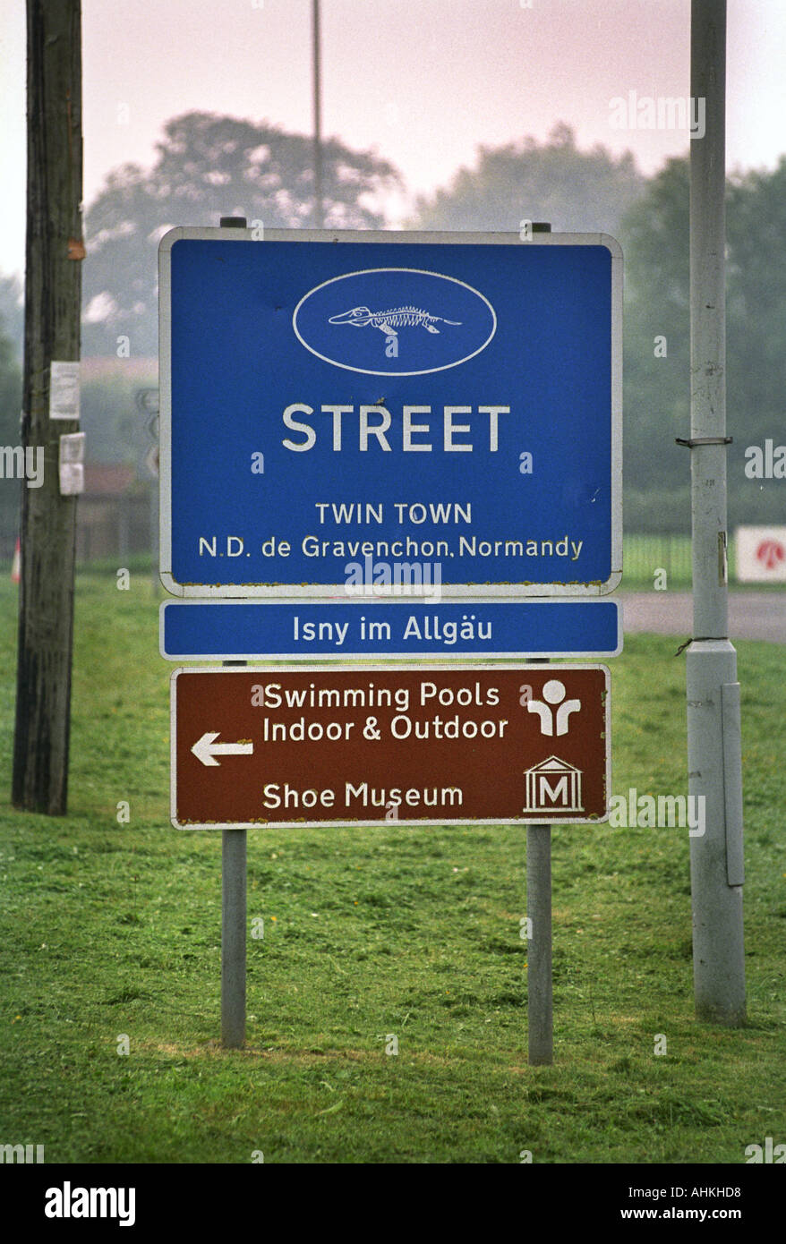 clarks shoes bangkok