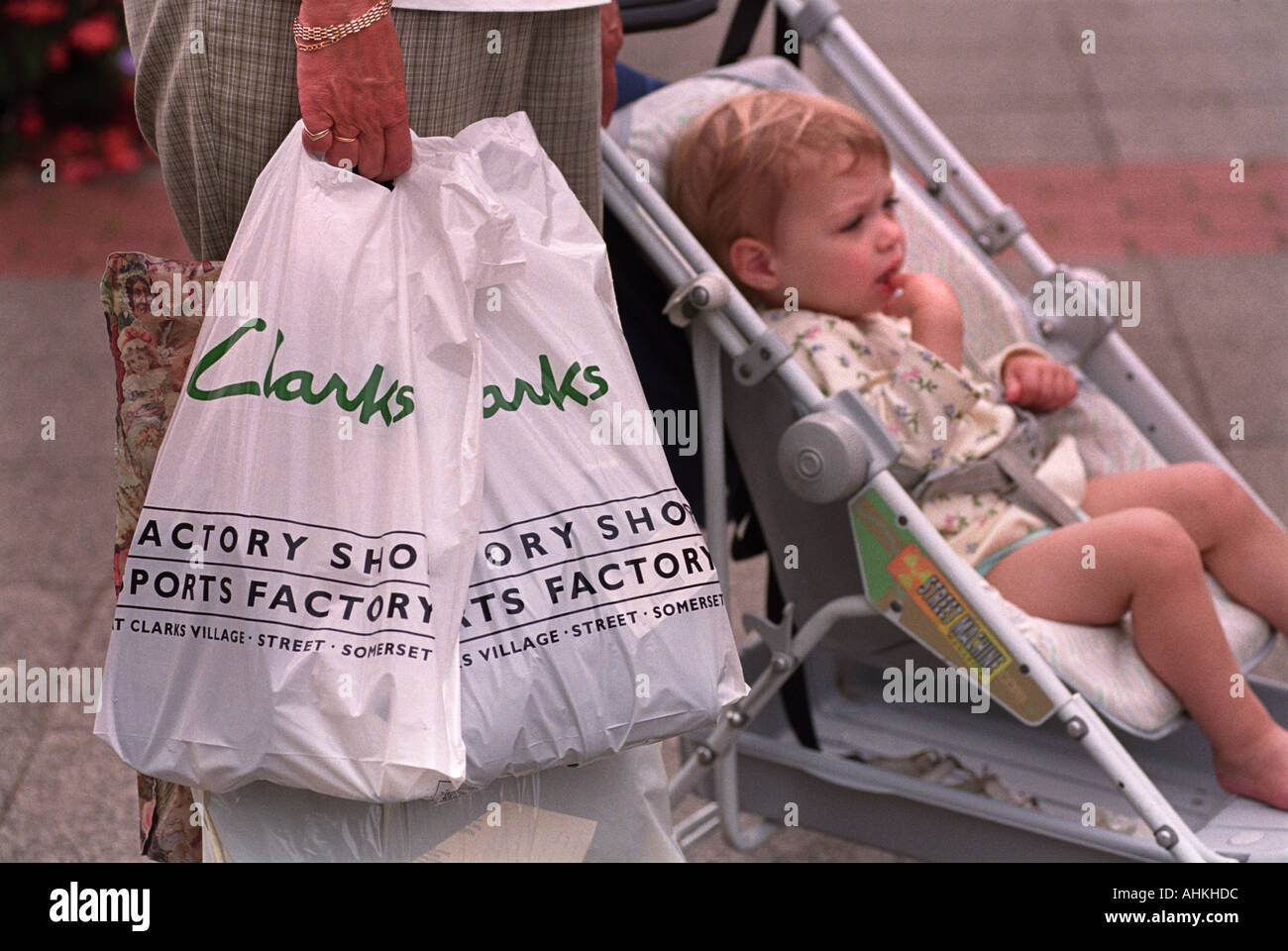 clarks village shoes