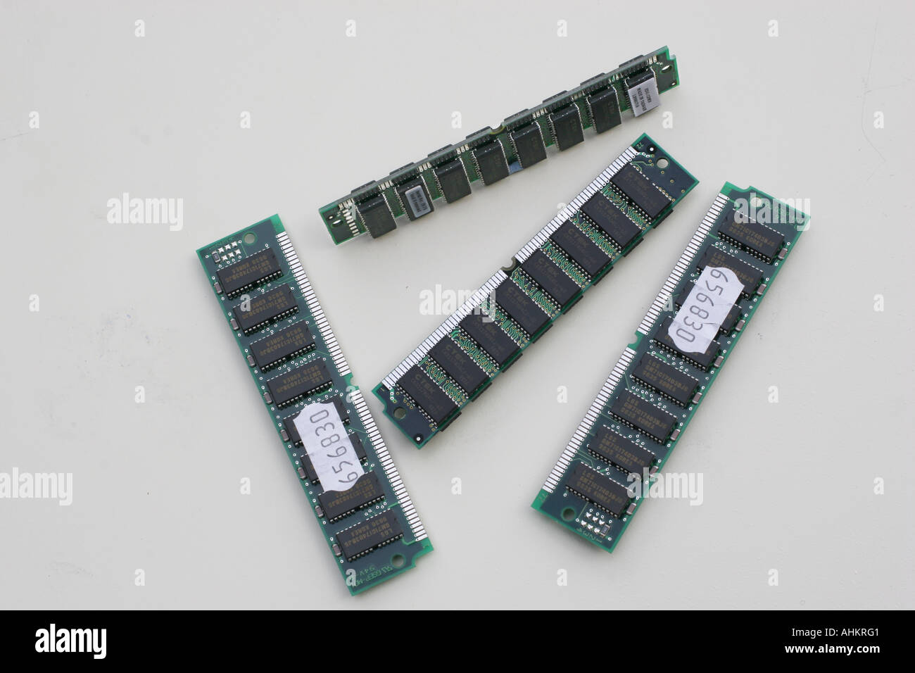 EDO SIMM memory modules for computer Stock Photo - Alamy