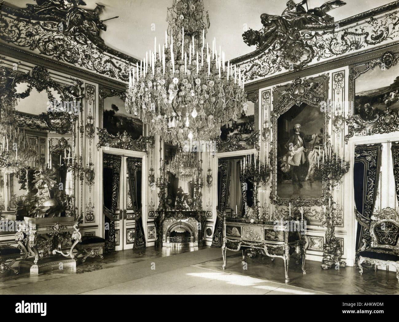 architecture, castles, Germany, Bavaria, castle Herrenchiemsee, built 1878 - 1885 by Georg Dollmann and Julius Hofmann, interior view, workroom, 1906, Stock Photo