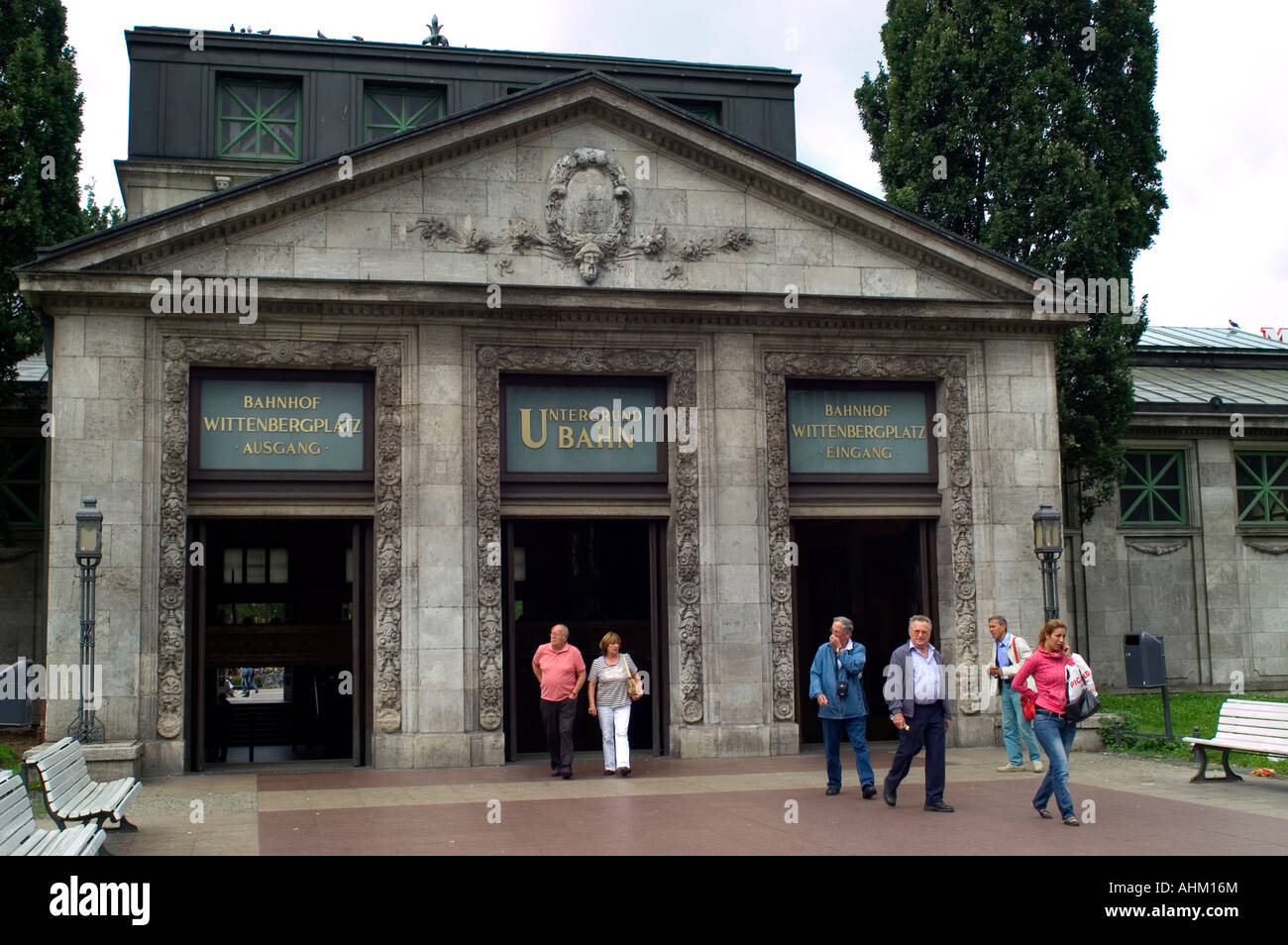 Berlin U Bahn Wittenbergplatz train underground tube subway station