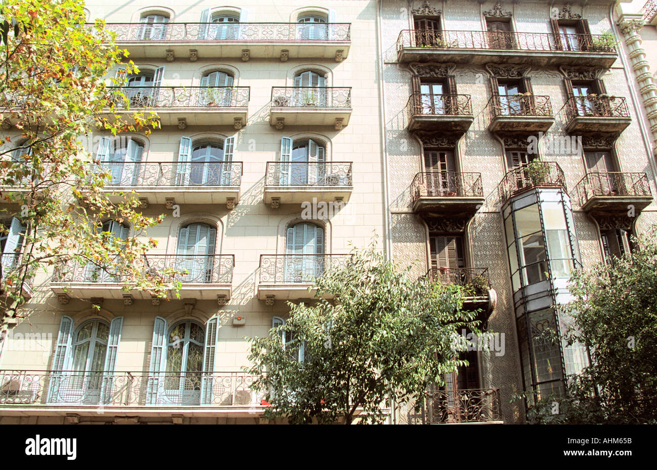 Row of buildings hi-res stock photography and images - Alamy
