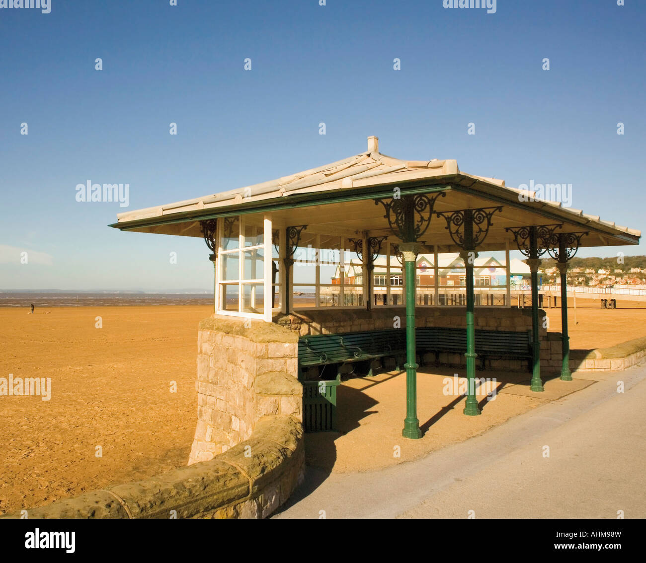 Beach sand severn estuary hi-res stock photography and images - Alamy