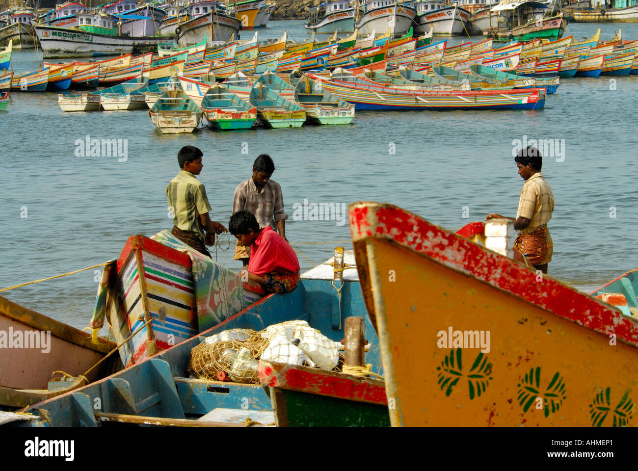 Getting ready to go fishing hi-res stock photography and images - Alamy