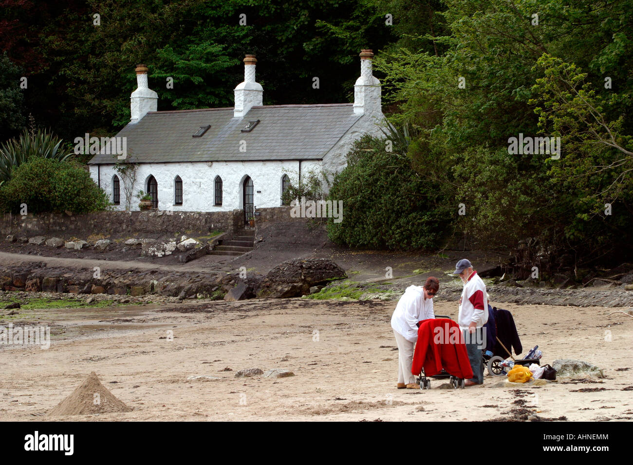 Uk Wales Gwynedd Llanbedrog Beach Foxhole Cottage Stock Photo
