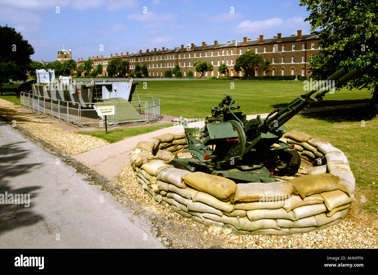 Wartime Gun Emplacement Stock Photos & Wartime Gun Emplacement Stock