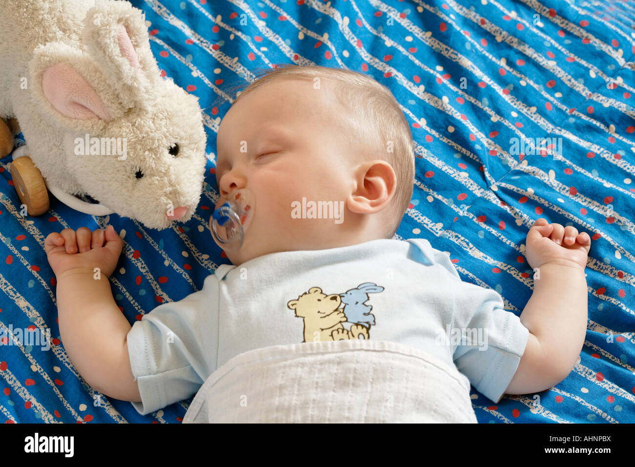 baby 7 months sleeping a lot