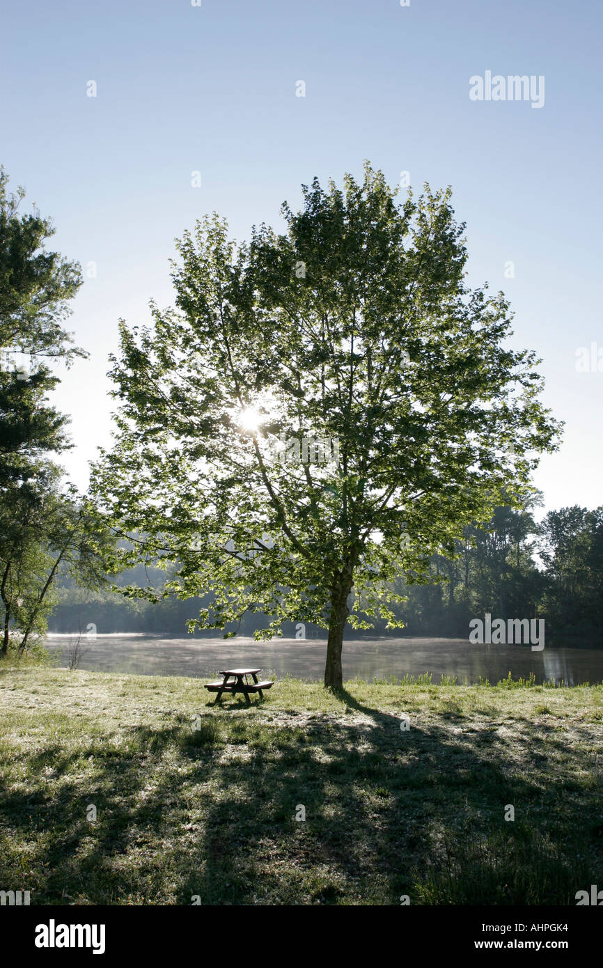 Riverside picnic table hires stock photography and images Alamy
