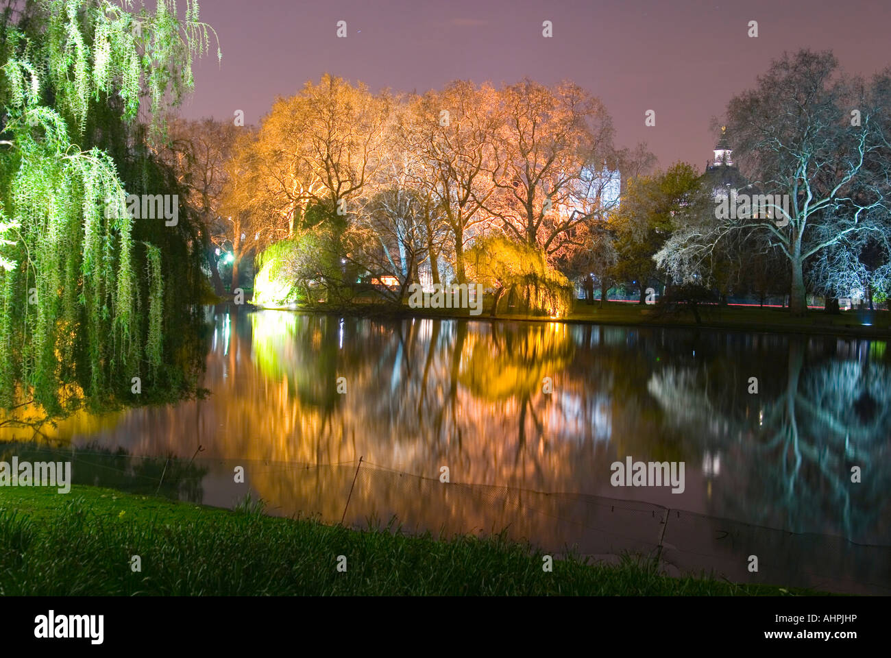 St. James's park at night, London Stock Photo