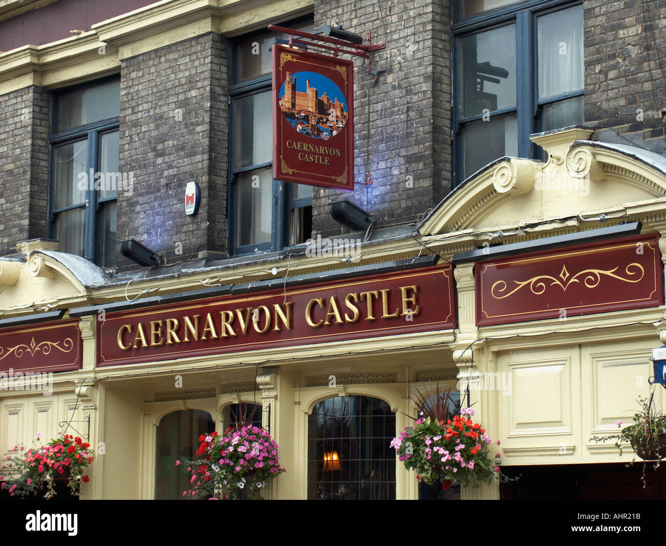 Caernarvon Castle pub Camden Town London England UK Stock Photo Alamy