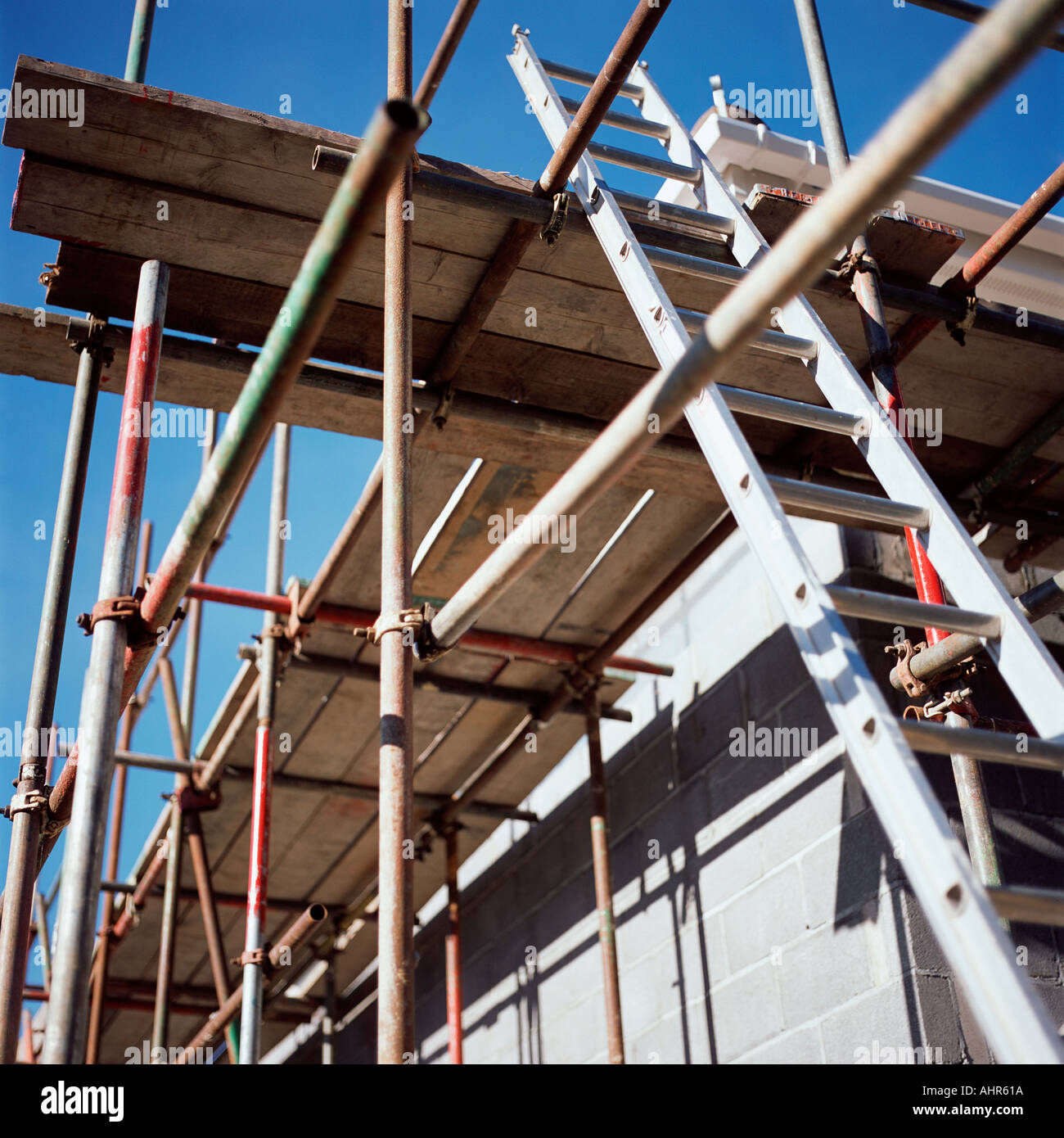 Ladder and scaffolding hires stock photography and images Alamy