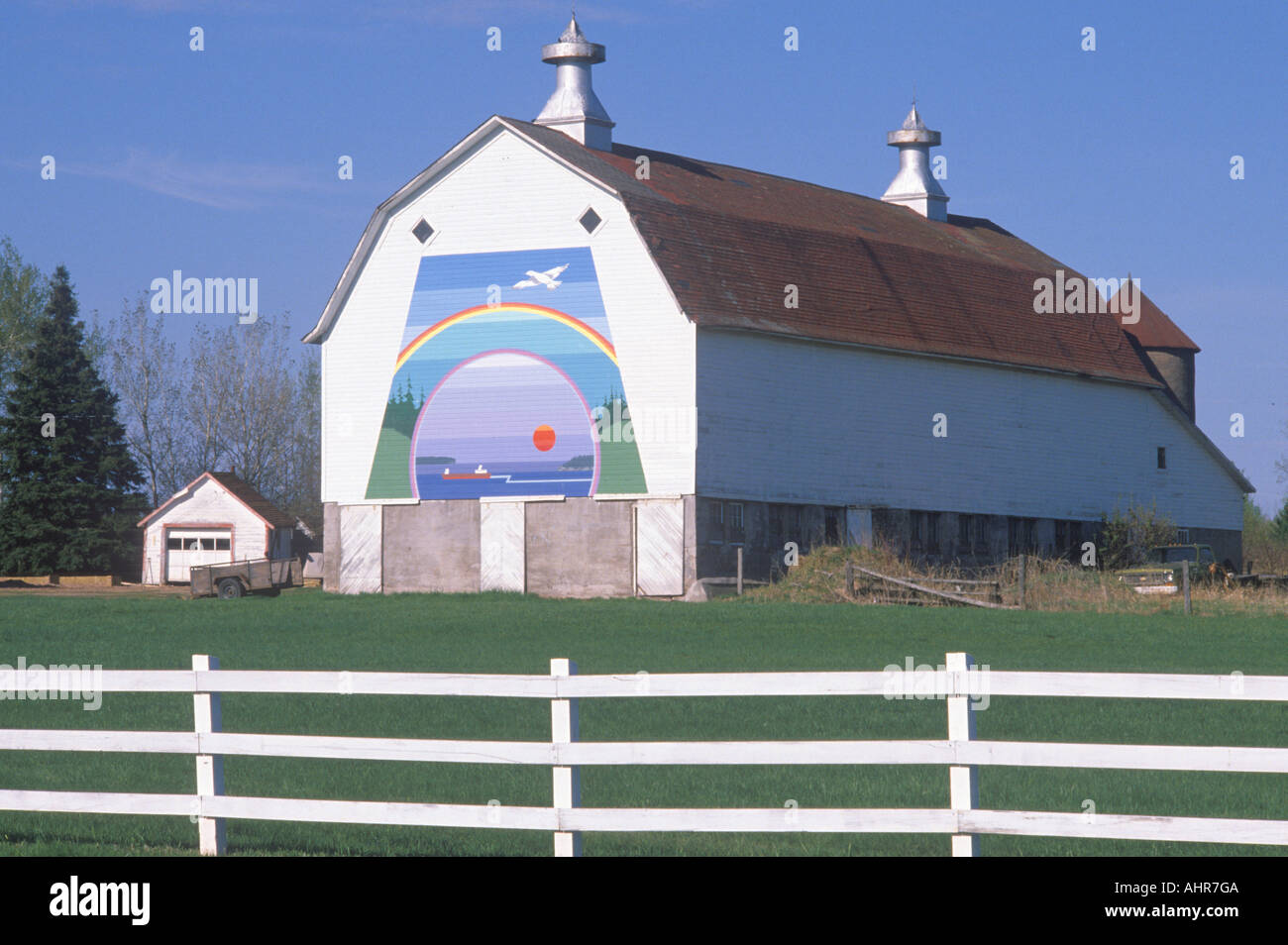 A barn on a dairy farm in northern WI Stock Photo - Alamy