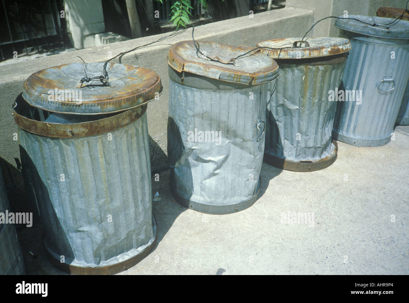 New trash cans hi-res stock photography and images - Alamy