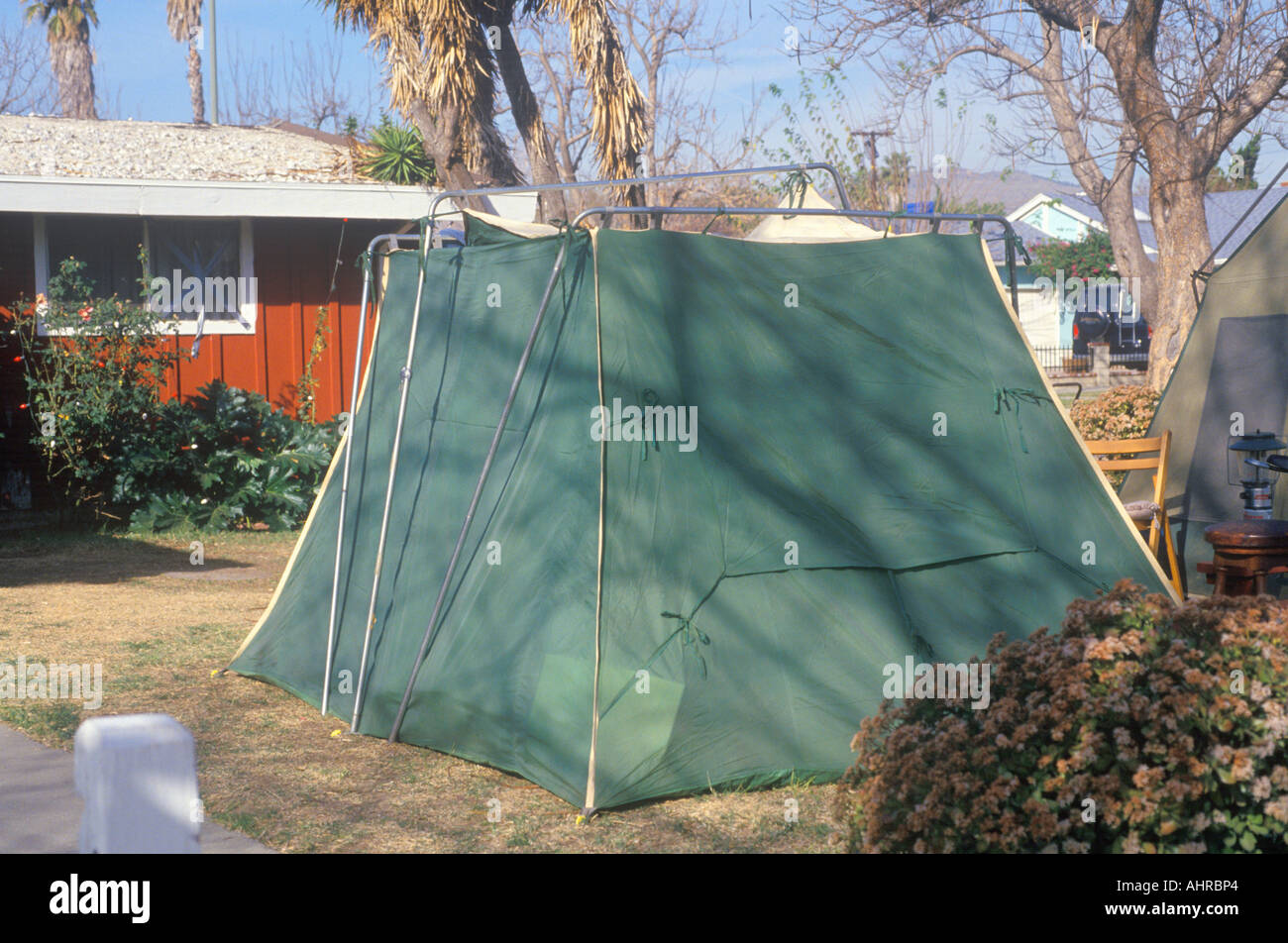 A tent set up in a yard housing people displaced by the Northridge earthquake in 1994 Stock Photo