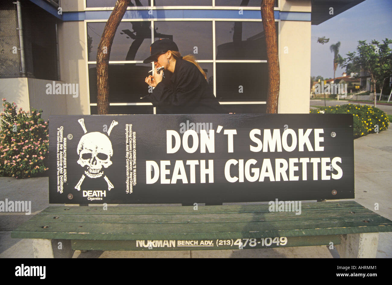 Don t Smoke Death Cigarettes sign Stock Photo Alamy