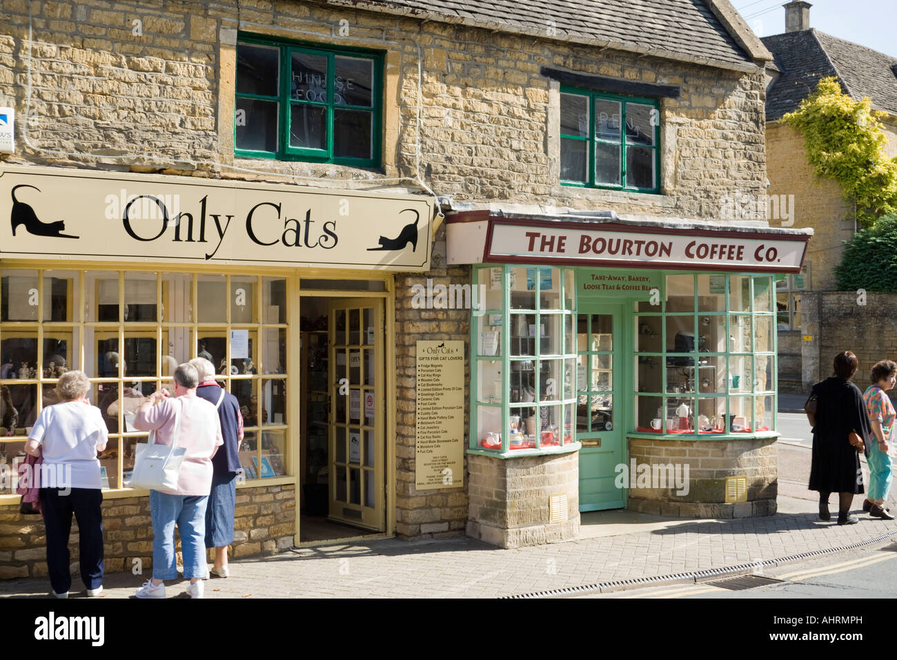 Tourist shops in the Cotswold village of Bourton on the Water, Gloucestershire Stock Photo